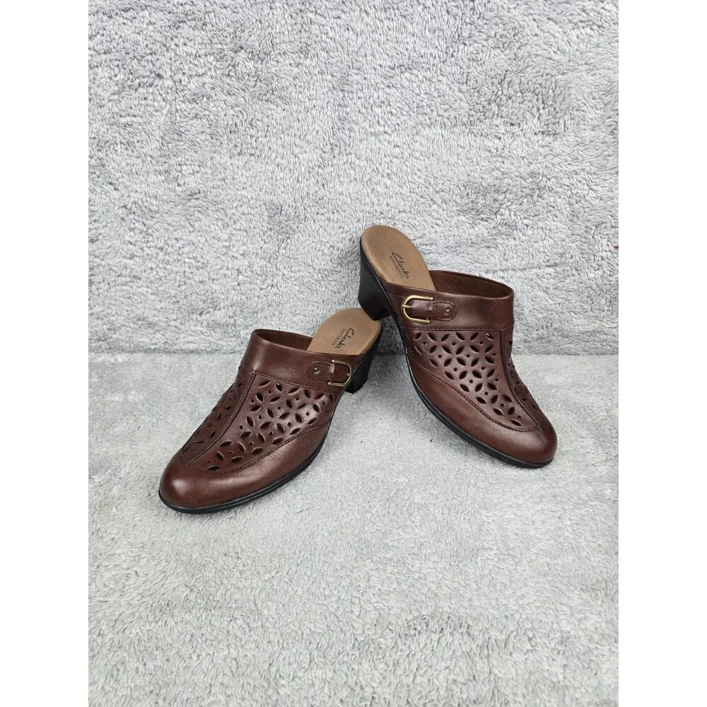 Clarks Bendables Leather Clogs Brown womens Lightweight 85676 sz 10M slides